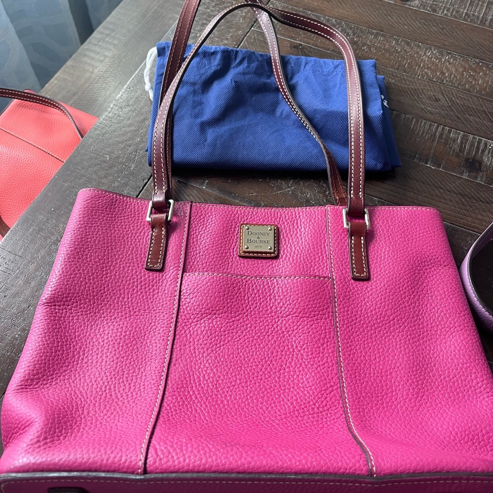 Dooney & Bourke, small pebble, leather tote.
